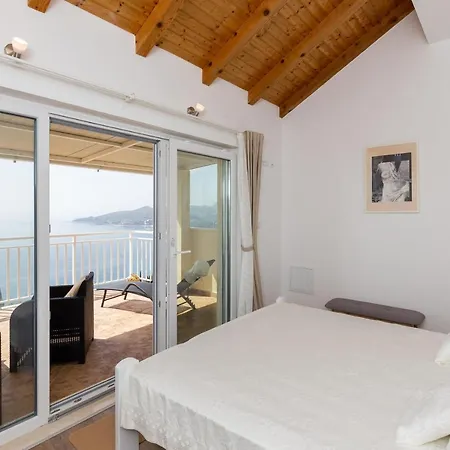 Lejlighed M&k - Two Bedroom With Balcony And Sea View