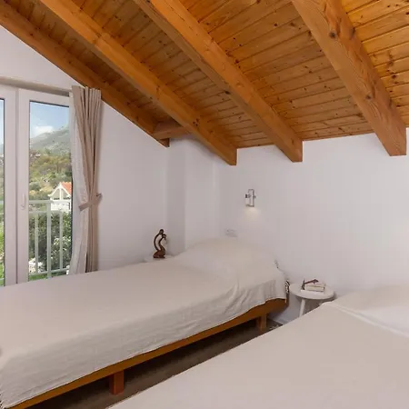 M&k - Two Bedroom With Balcony And Sea View شقة